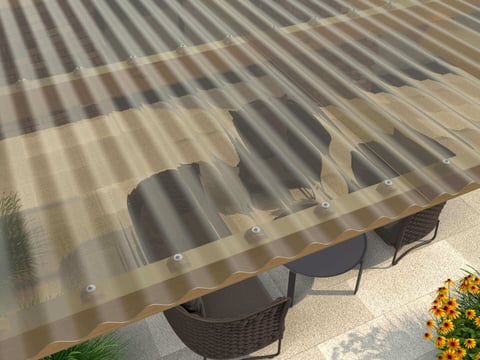 Semi-transparente Wellplatten in Brauntönen als Lichtplatten für Terrassenüberdachungen, lichtdurchlässig und witterungsbeständig, mit Metallverstärkung