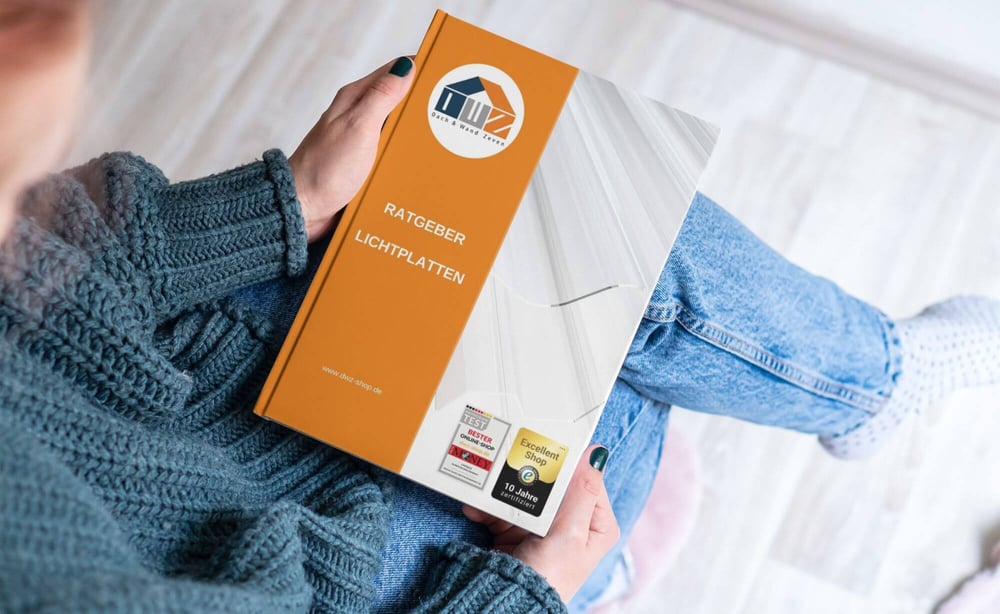 Kostenloser Lichtplatten-Ratgeber: Materialien wie Polycarbonat und PVC im Vergleich