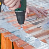 Acrylglas Spundwandplatte klar, 1,50 mm, Montage mit Bohrmaschine, Schraube und Abstandhalter
