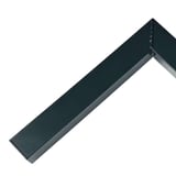 Detailansicht der Außenecke CUBE aus anthrazitgrauem Aluminium, 1,20 mm stark