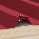 Kalotte Aluminium weinrot RAL 3005 mit Schraube auf Trapezblech montiert