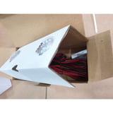 Zwei blanke LED Extra Spots aus Aluminium mit Kabeln in offener Produktverpackung im Karton