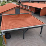 Pfannenblech 2/1060 Kupferbraun auf dem Dach eines Carports, Anwendungsbeispiel