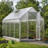 Gewächshaus mit klarer Polycarbonat Doppelstegplatte, 4,5 mm, als Dach- und Wandverkleidung im Garten