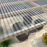 Verlegte klare Polycarbonat Spundwandplatten 76/18 als Terrassenueberdachung