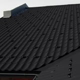 Schneefangbügel Aluminium schwarz auf einem Dach mit Dachziegelprofilblechen montiert