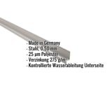 Sockelleiste aus Stahl, 0,50 mm, 25 µm Polyester, mit eingeblendeten Eckdaten