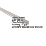 Sockelleiste Stahl Reinweiß RAL 9010, 0,50 mm, mit eingeblendeten Eckdaten zu Material und Beschichtung