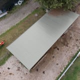 Trapezblech 20/1100 Lichtgrau RAL 7035 auf einem Carport, Draufsicht, Verlegung am Dach