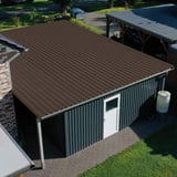 Trapezblech 35/207 in Sepiabraun auf einer Garage verbaut, Verlegung auf dem Dach
