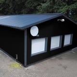 Halle mit Wandverkleidung aus Trapezblech 35/207 Tiefschwarz, Stahl 0,50 mm, Shimoco 80 µm