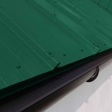 Traufenblech Aluminium Moosgrün RAL 6005 am Dach mit Dachrinne und Profilblechen