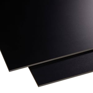 HPL Platte Innen 6 mm schwarz, zwei Platten leicht versetzt übereinander liegend