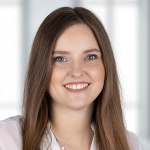 Portrait von Sabrina