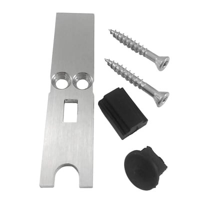 Endkappe aus blankem Aluminium mit zwei Schrauben und zwei schwarzen Gummistopfen
