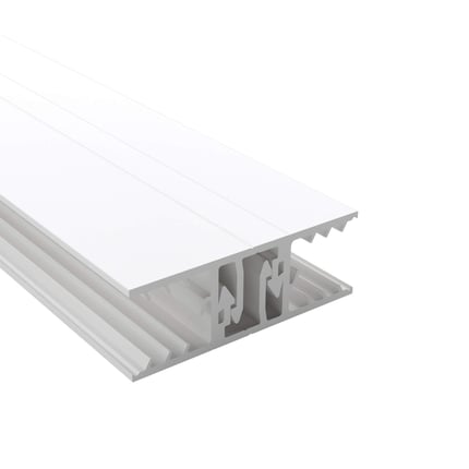 Zevener Sprosse Mittelprofil 16 mm, weißes PVC, schräge Ansicht von oben, Profilstruktur sichtbar