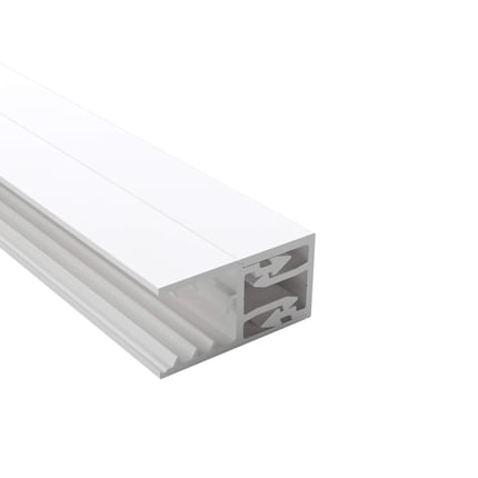 Zevener Sprosse Wandleiste 16 mm, weißes PVC Profil mit zwei Kammern, schräg von oben