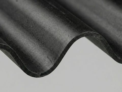 Struktur einer Recycling-Profilplatte aus Kunststoff - Robust und blickdicht