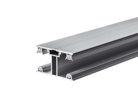Stegplatten Verlegeprofil ECO in Silberoptik, perfekt für effiziente und wirtschaftliche Dachmontage mit Stegplatten