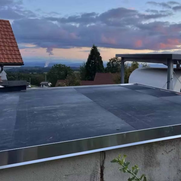 EPDM Dachfolie Easystick | Schwarz | 1,30 mm | Länge 5,00 m x Breite 0,50 m