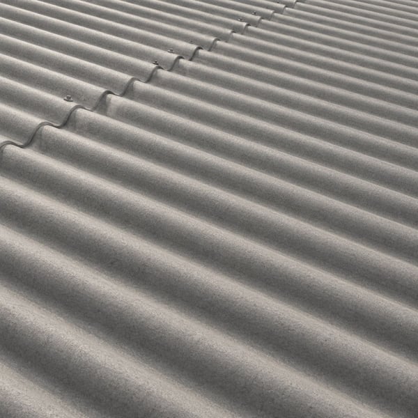 Detailansicht der naturgrauen Faserzement Wellplatten Europa Profil 5 auf einer Dachflaeche