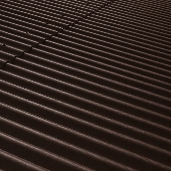 Dachfläche aus dunkelbraunen Faserzement Wellplatten Europa Profil 5 mit regelmässiger Wellenstruktur