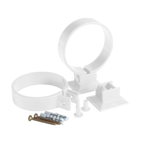 Set aus weißen PVC Rohrschellen, Schrauben und Dübeln für die Fallrohrmontage