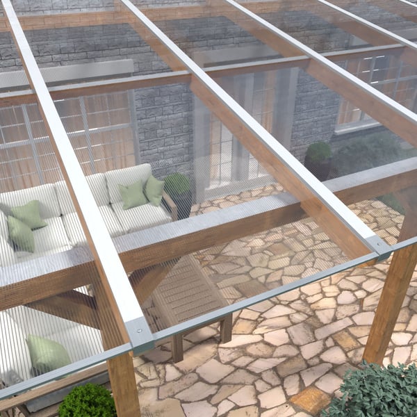 Verlegung der 10 mm Polycarbonat Doppelstegplatten klar auf einer Terrassenueberdachung