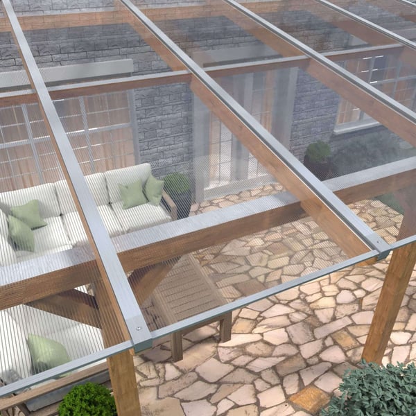 Polycarbonat Doppelstegplatten 10 mm klar auf einer Terrassenüberdachung aus Holz