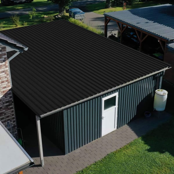 Trapezblech 35/207 Tiefschwarz als Dacheindeckung einer Garage oder eines Carports