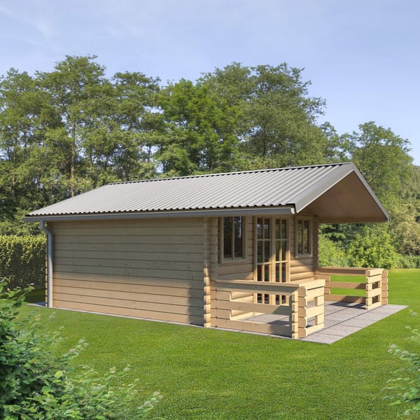 Trapezblech T18DR, Weißaluminium, als Dacheindeckung auf einem Holzhaus mit Veranda im Garten