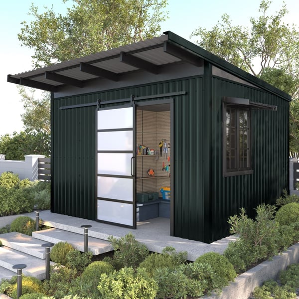 Gartenhaus mit Dach aus grünem Trapezblech T20M, Wände ebenfalls aus Trapezblech