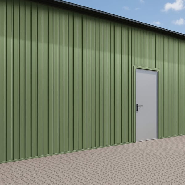 Trapezblech T7M Wand Resedagrün 0,75 mm als Fassadenverkleidung mit Tür