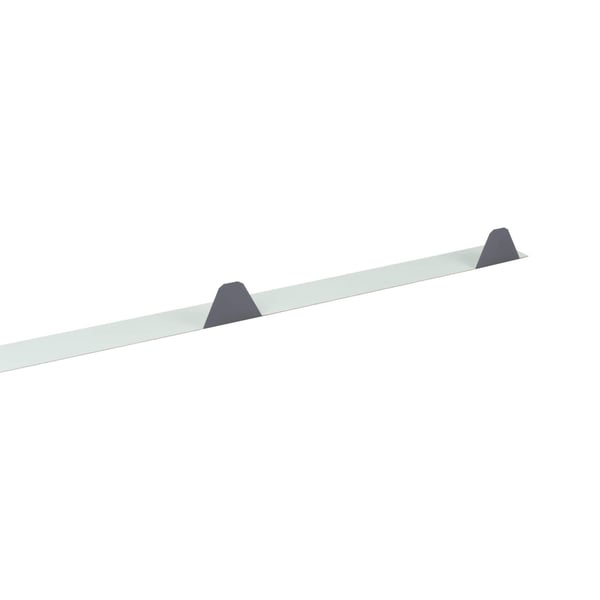 Zahnblech ungelocht, anthrazitgrau, 0,75 mm Stahl, Detailansicht der Zahnform auf weissem Hintergrund