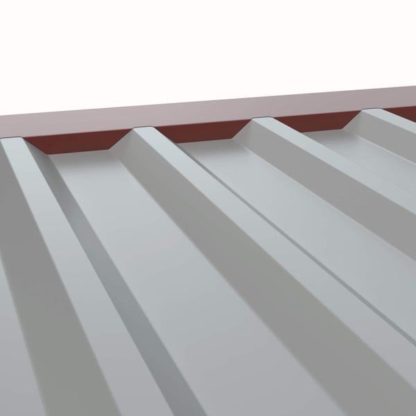 Zahnblech ungelocht, rotbraun RAL 8012, auf Trapezblech verlegt, Stahl 0,75 mm