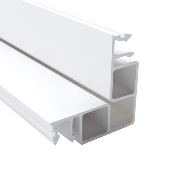 Zevener Sprosse Eckprofil 16 mm aus weißem PVC, Detailansicht der Hohlkammerstruktur und seitlichen Nuten