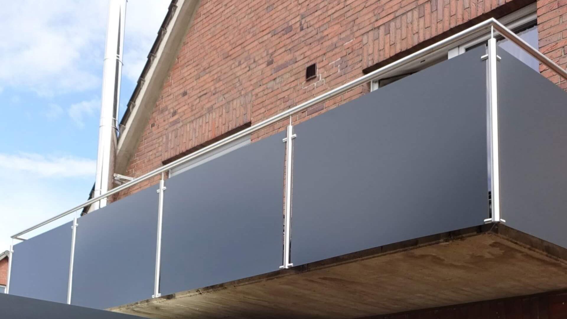 HPL Sichtschutzplatten als Balkonverkleidung