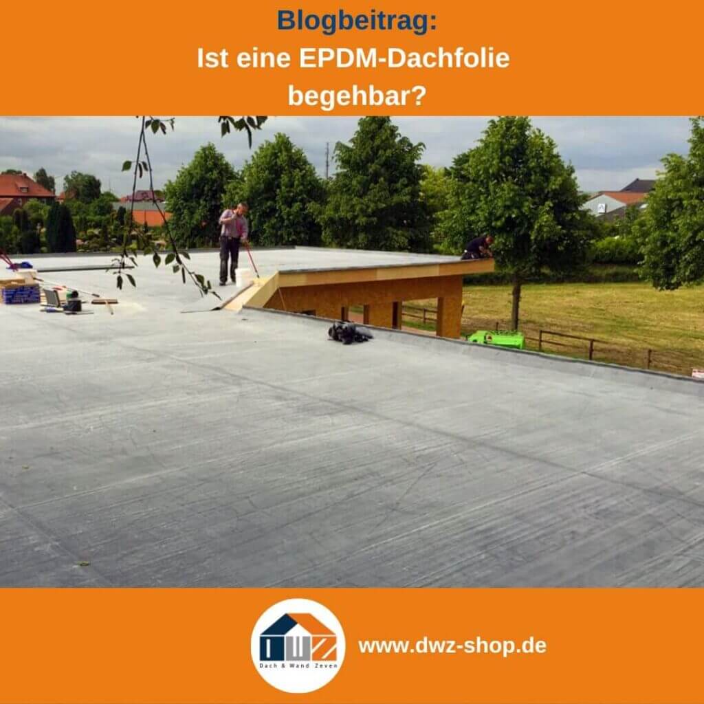 Arbeiter installieren EPDM Dachfolie auf einem Flachdach, um dauerhaften Schutz und Abdichtung zu gewährleisten.