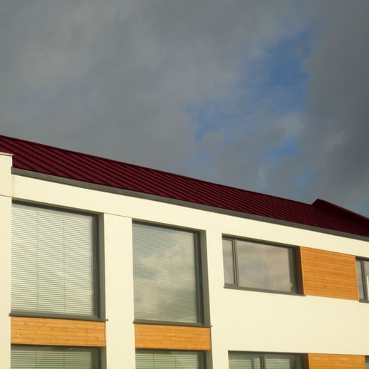 Stehfalzblech PD-510-S | Trapez | Anti-Tropf 700 g/m² | Stahl 0,50 mm | 25 µm Polyester | 3005 - Weinrot #9